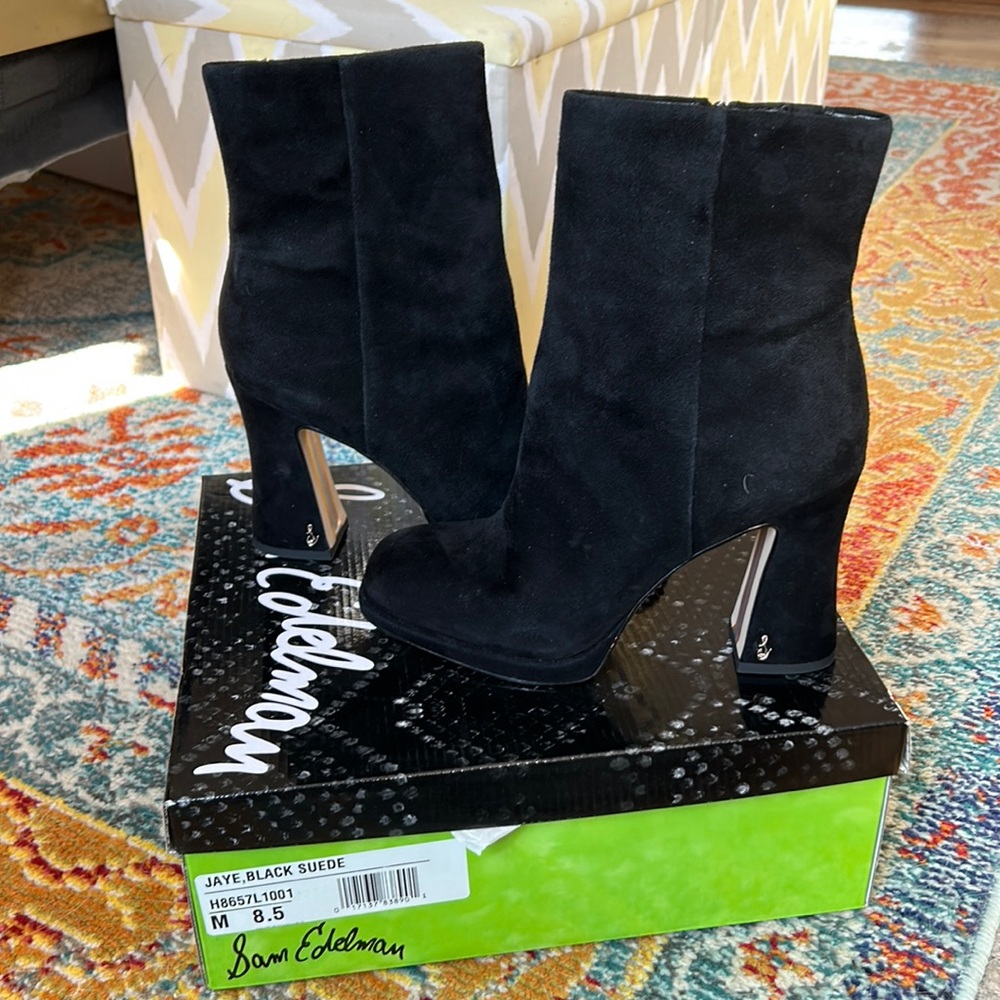 Sam Edelman Jaye Bootie Black Suede 8.5M
